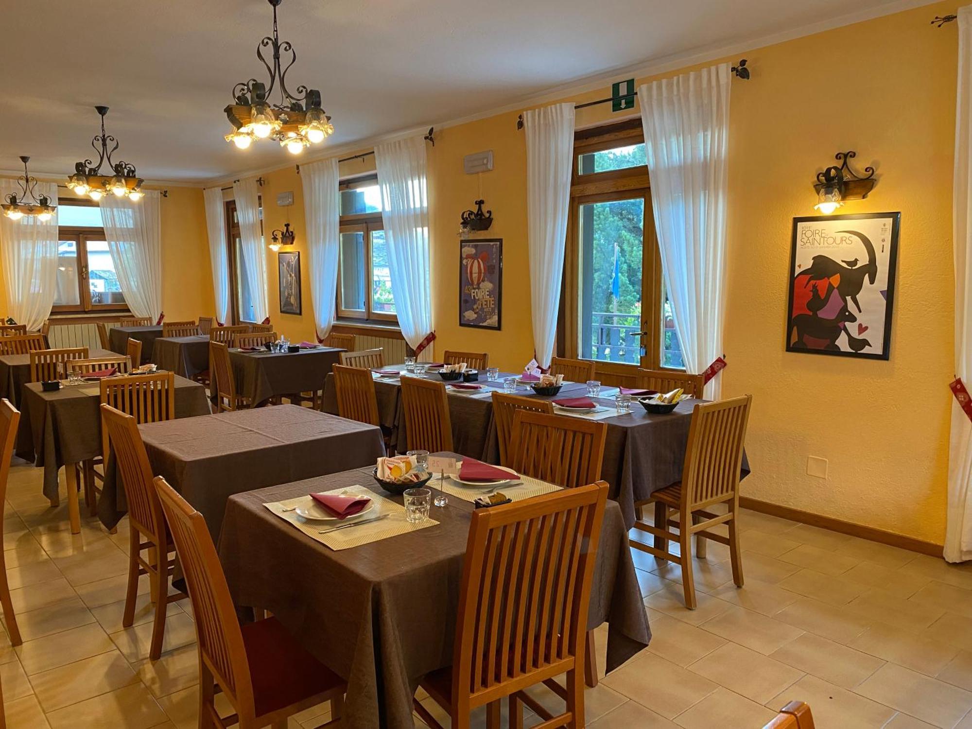 Hotel Col Serena Étroubles Extérieur photo